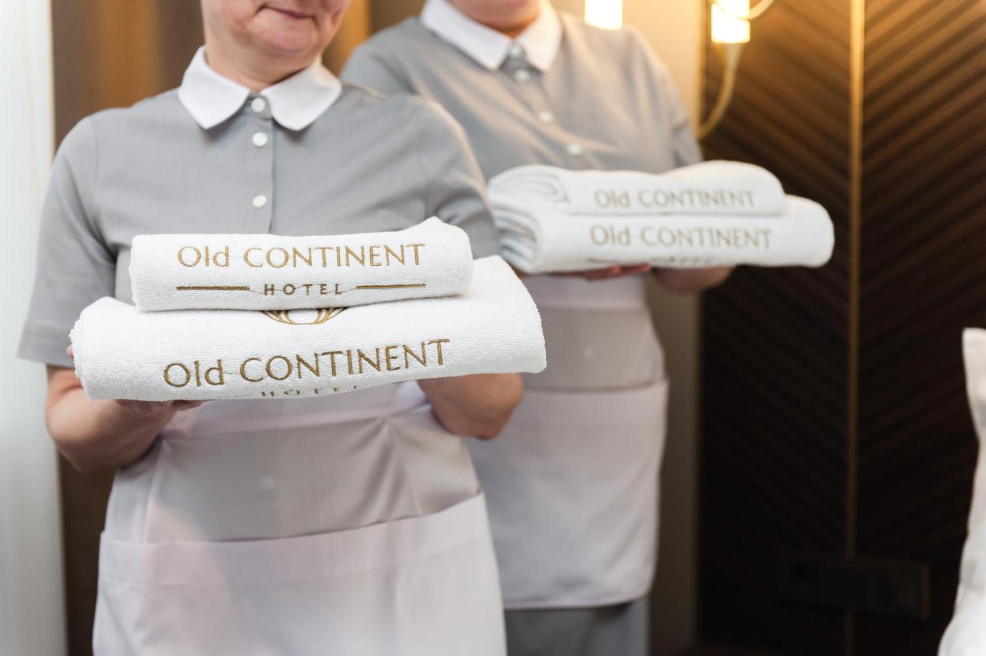 Old Continent Hotel Uzhhorod Ngoại thất bức ảnh